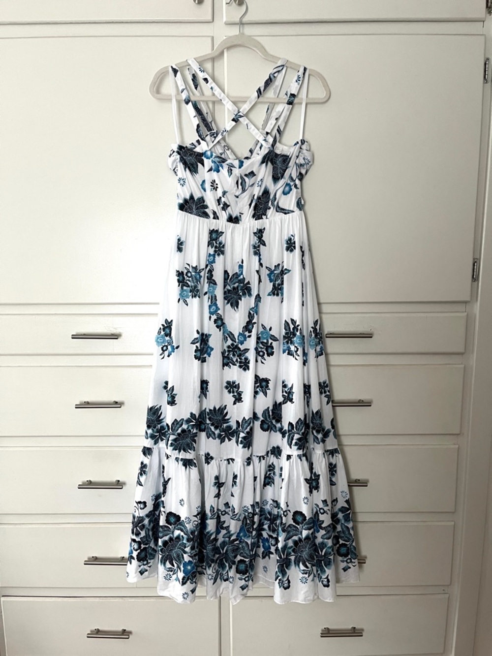 White House Black Market 🆕 White & Blue Floral Maxi Dress size 4 - Picture 6 of 13